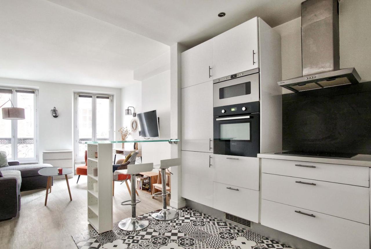 Appartement Quartier Tour Eiffel Free Netflix Paris Eksteriør billede